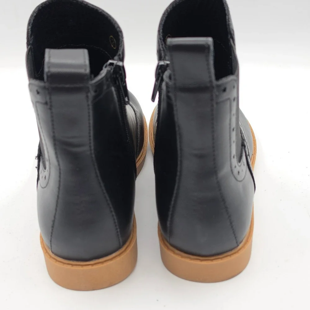 ZBY Chelsea Boots Girls Size 2 Black Star Brogue Ankle Zipper Flat Rubber Sole